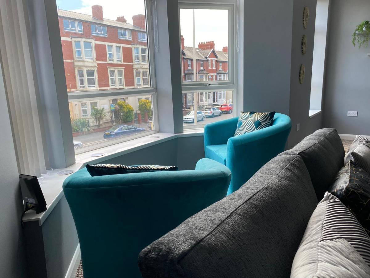 Blackpool Sleepover Apartment 4 Free Parking Sleeps 6 Экстерьер фото